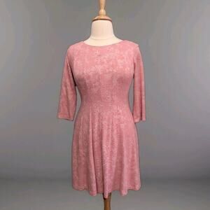 Taylor Dress Size 12 Pink Textured Jacquard Fit & Flare 3/4 Sleeve Stretchy